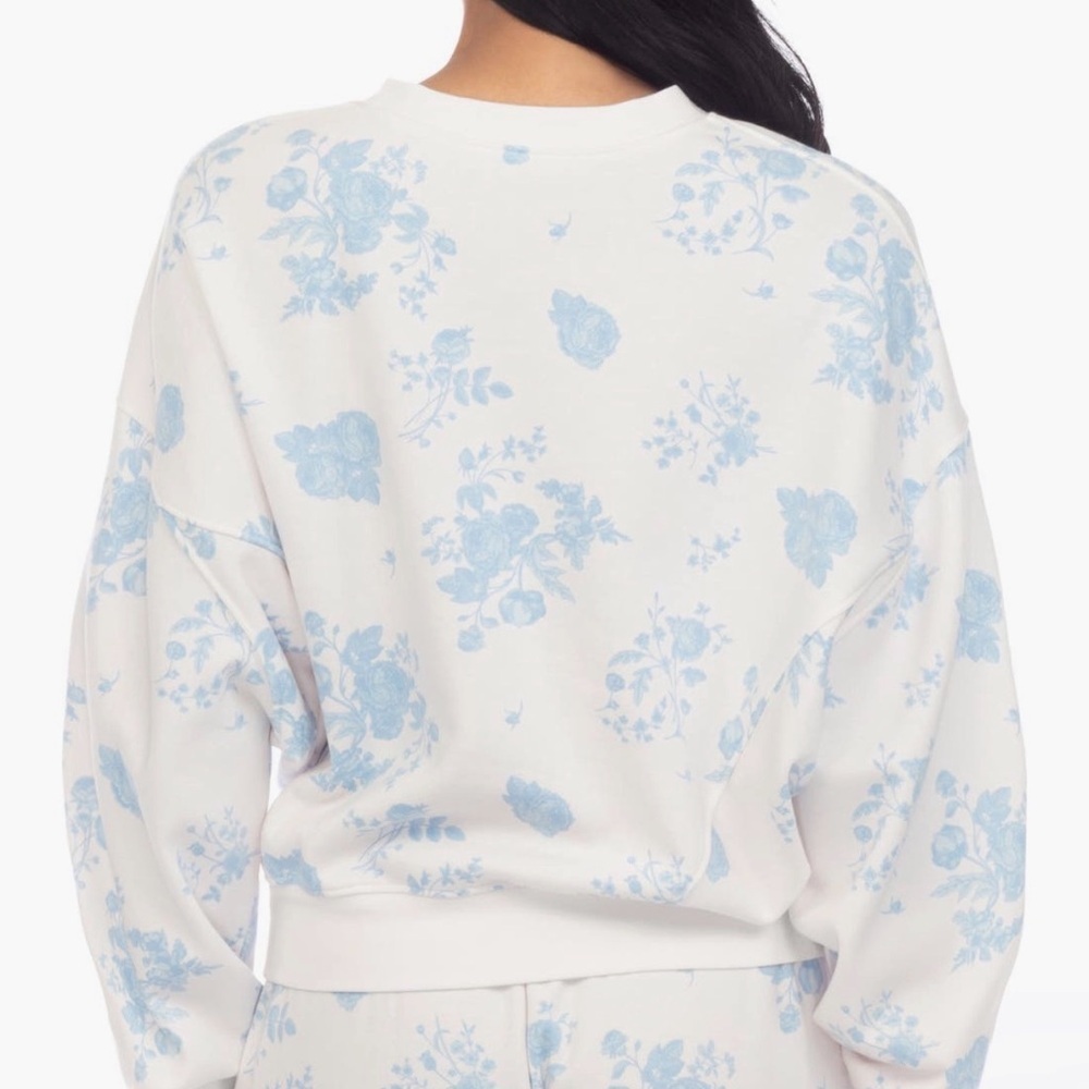 Honeydew No Plans Super Soft Graphic Sweatshirt Blue Cream Honeymoon Floral NWT - Picture 3 of 7